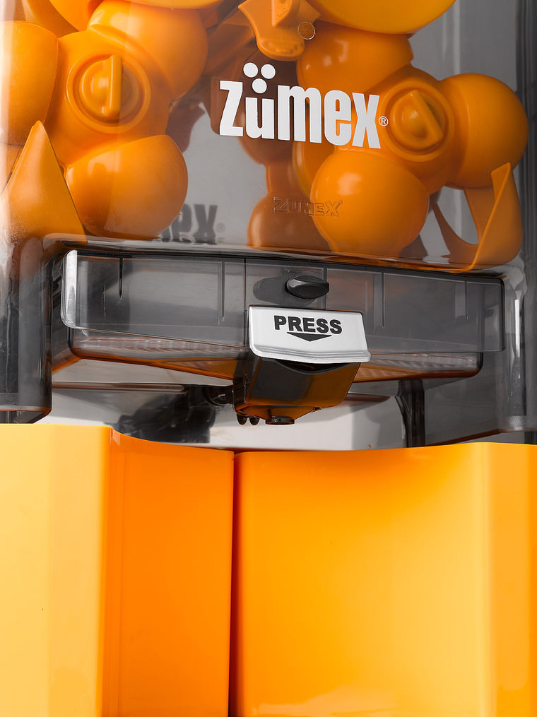 Zumex Saftpresse Essential Pro Zapfhahn