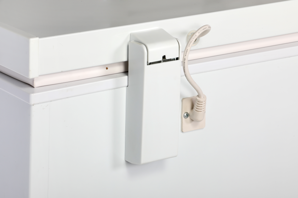 KBS Tiefkühltruhe 56 Kabelführung