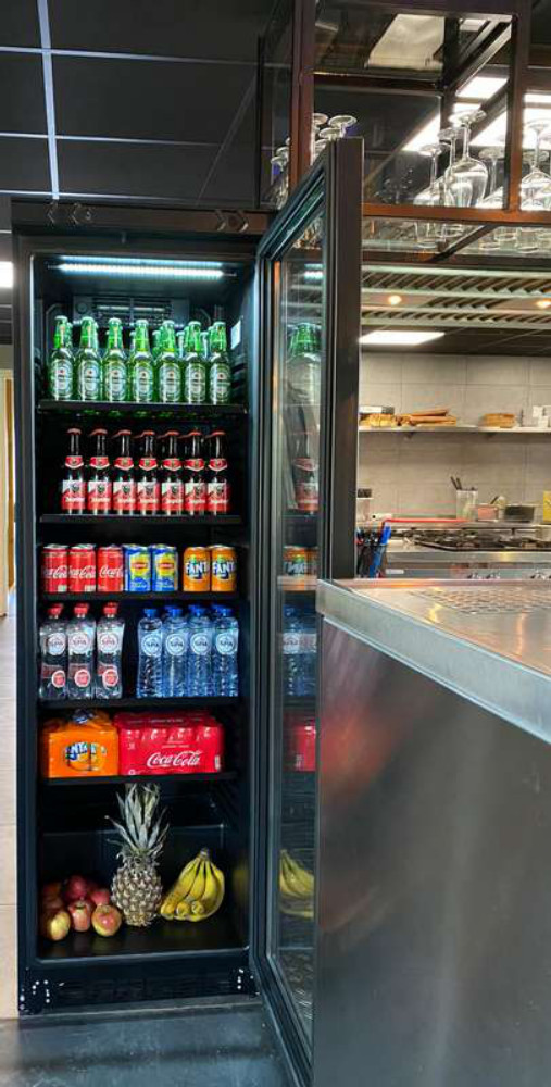 Cooldura Display-Kühlschrank LED - 380 L - ALL BLACK - Ambientebild 3